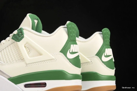 SB  Retro  Jordan  4 DR5415-103 DR5415-103 Green Pine 0520